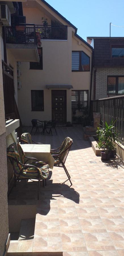 A Modest Place Belgrade Exterior photo